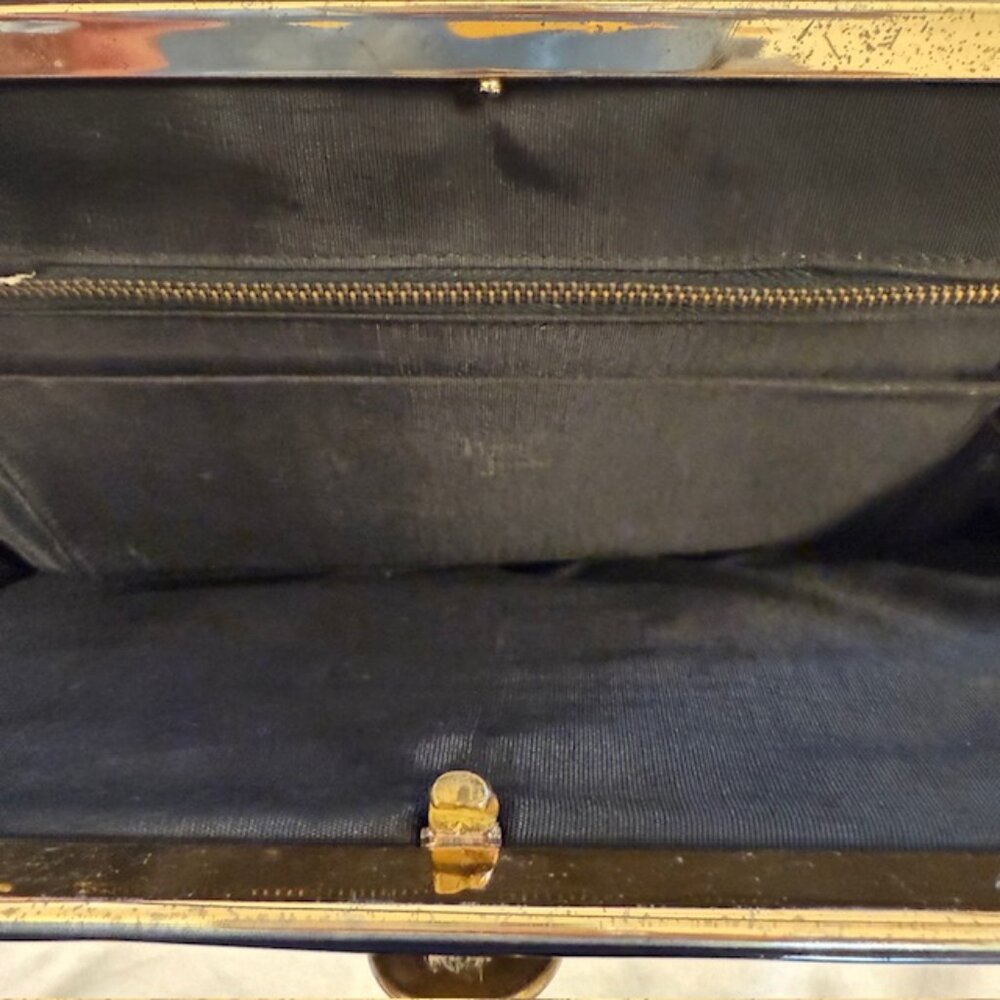 Vintage 1950/60's Large BLACK Vinyl Top Handle Purse/Bag Satchel Clasp Lock - Picture 6 of 9